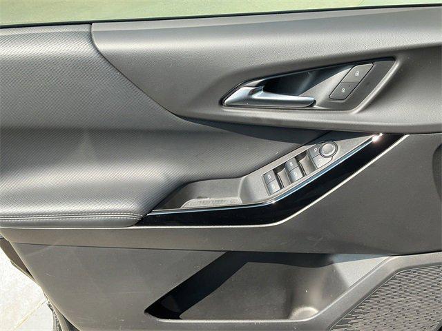 used 2025 Chevrolet Equinox car, priced at $22,425