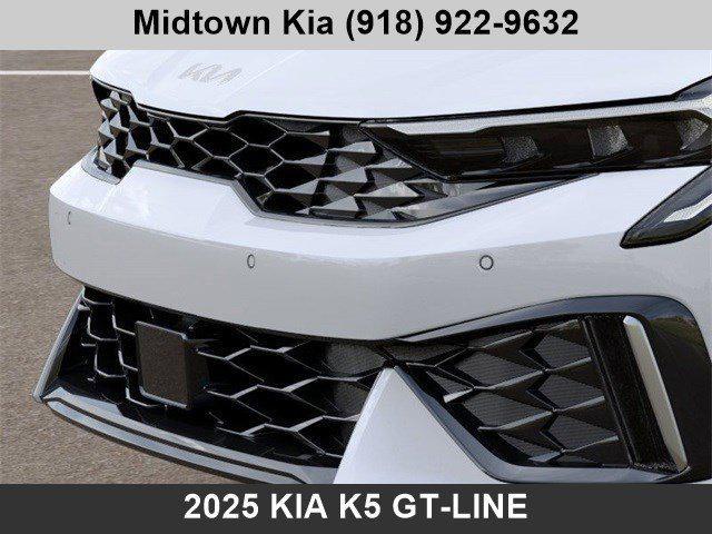 new 2025 Kia K5 car, priced at $29,075