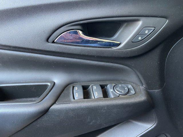 used 2022 Chevrolet Equinox car, priced at $20,113