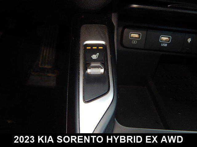 used 2023 Kia Sorento Hybrid car, priced at $29,786
