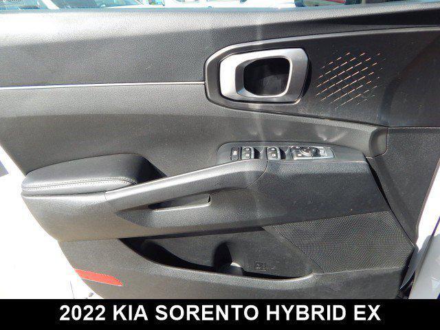 used 2022 Kia Sorento Hybrid car, priced at $24,692