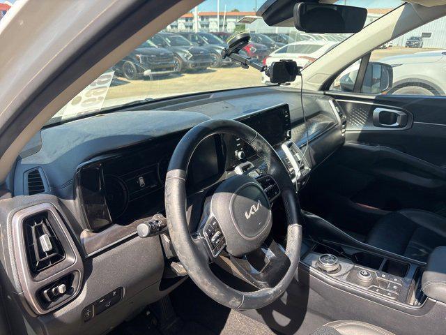 used 2022 Kia Sorento Hybrid car, priced at $26,192