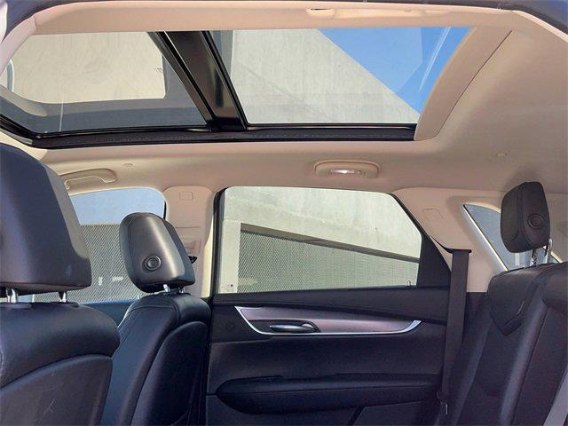 used 2017 Cadillac XT5 car, priced at $12,435