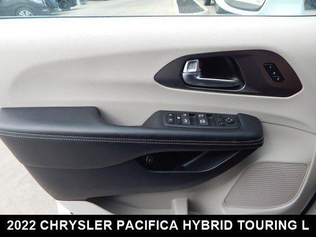 used 2022 Chrysler Pacifica Hybrid car, priced at $29,976