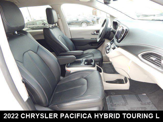 used 2022 Chrysler Pacifica Hybrid car, priced at $29,976