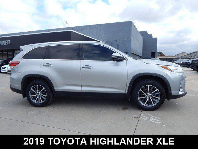 used 2019 Toyota Highlander car, priced at $20,876