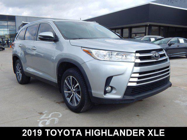 used 2019 Toyota Highlander car, priced at $20,876