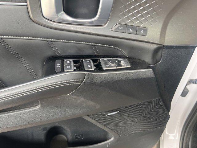 used 2022 Kia Sorento car, priced at $30,122