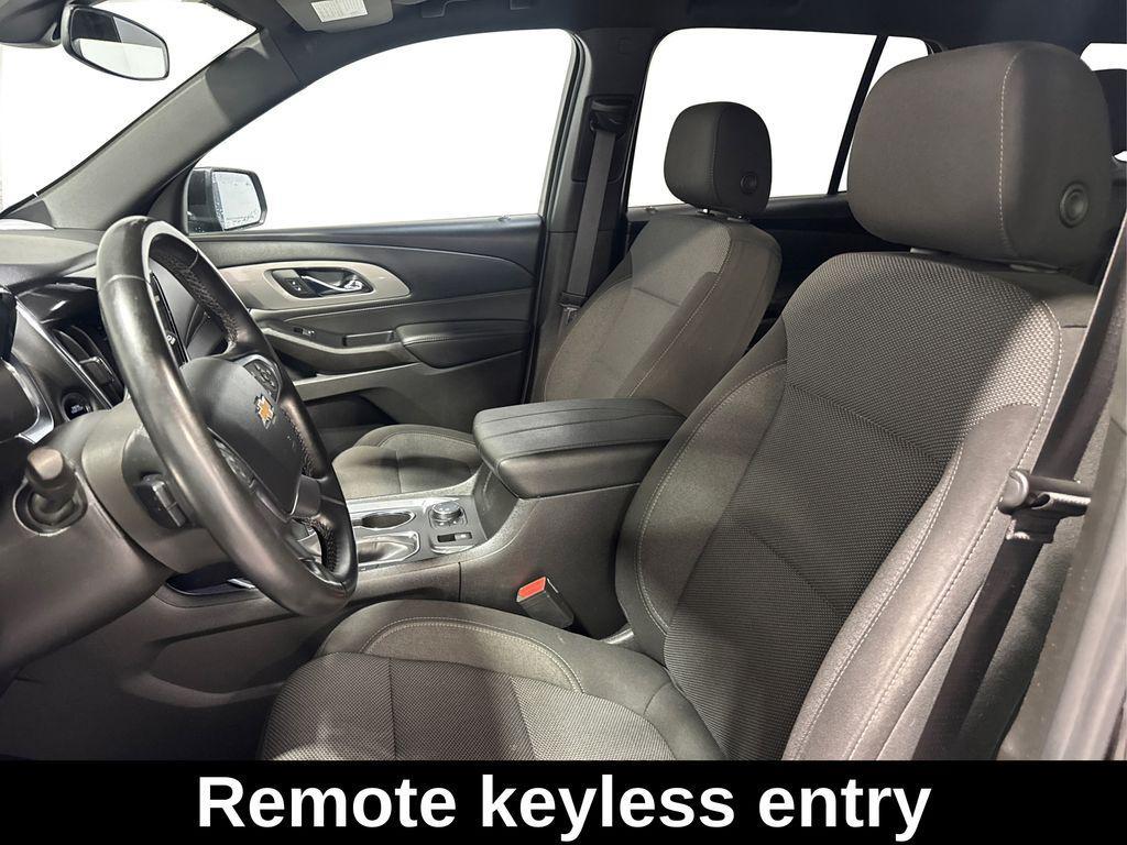 used 2023 Chevrolet Traverse car, priced at $26,788