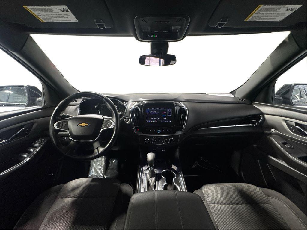 used 2023 Chevrolet Traverse car, priced at $26,788