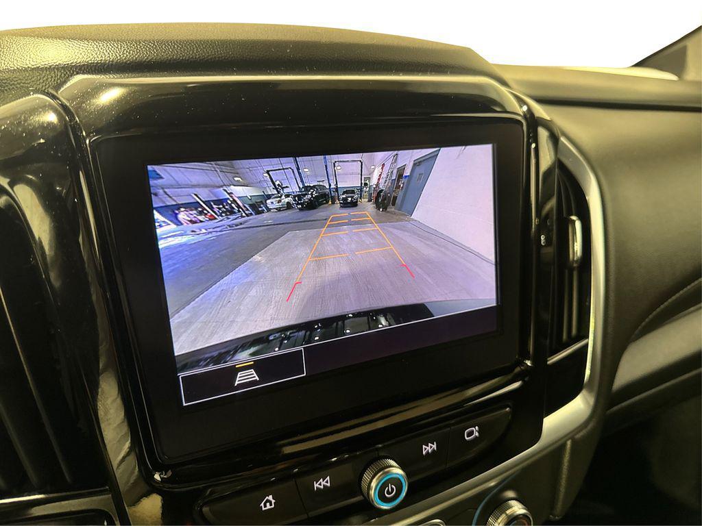used 2023 Chevrolet Traverse car, priced at $26,788