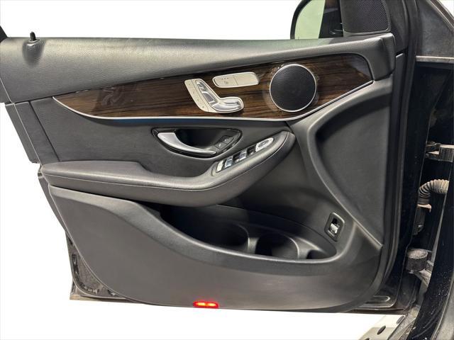 used 2019 Mercedes-Benz GLC 300 car, priced at $22,788
