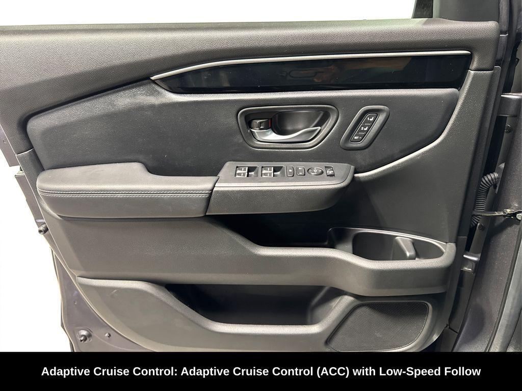 used 2025 Honda Pilot car, priced at $44,988