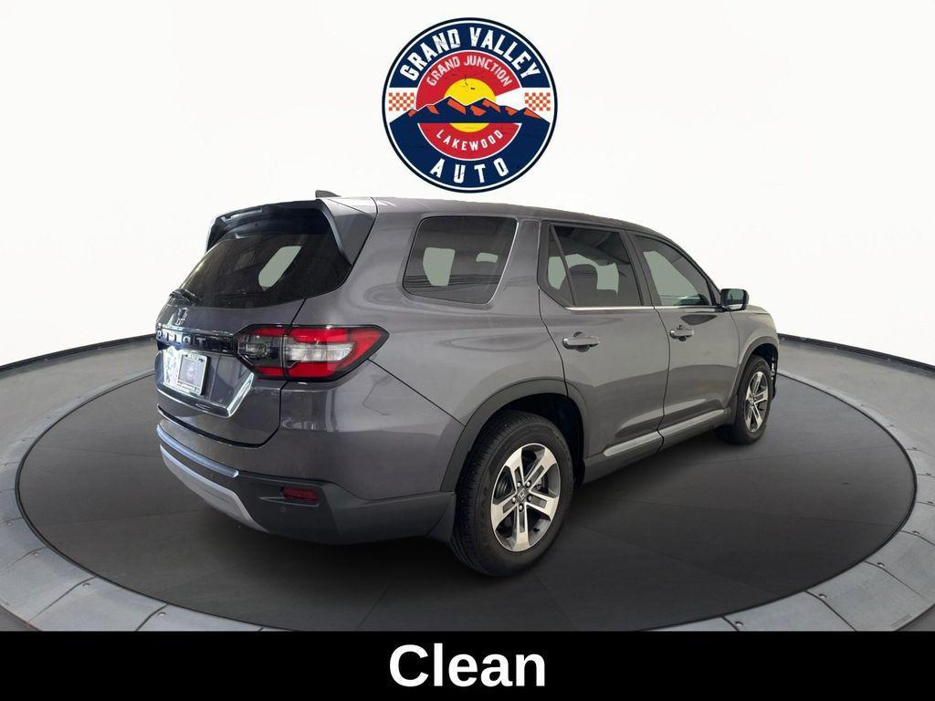 used 2025 Honda Pilot car, priced at $44,988
