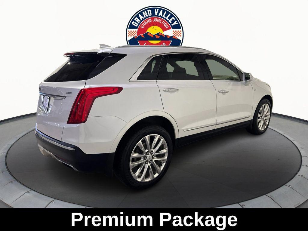 used 2017 Cadillac XT5 car