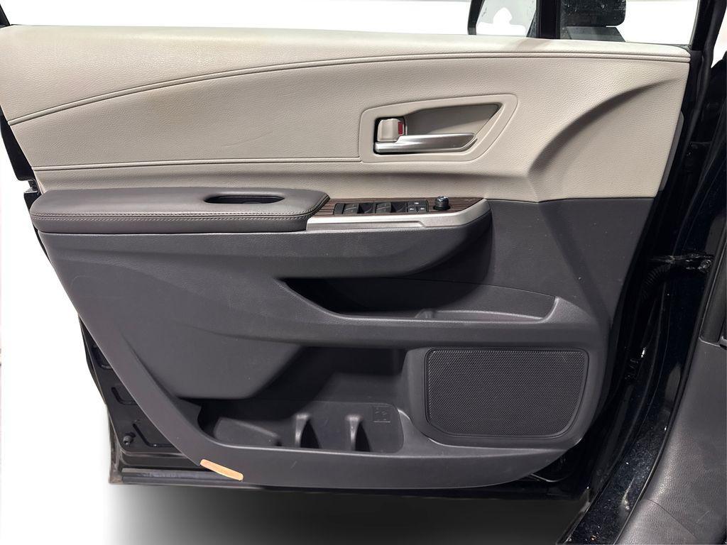used 2023 Toyota Sienna car, priced at $41,488