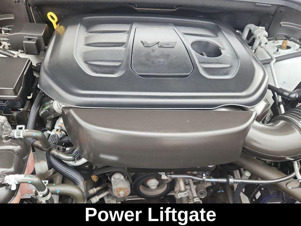 used 2020 Jeep Grand Cherokee car, priced at $29,388