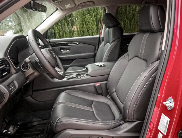 new 2025 Honda Pilot car, priced at $47,505