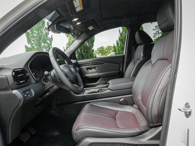 used 2025 Honda Pilot car, priced at $52,374