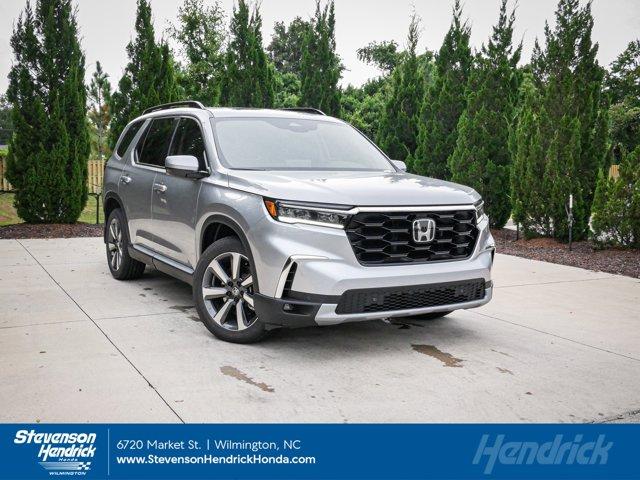 new 2025 Honda Pilot car, priced at $51,095