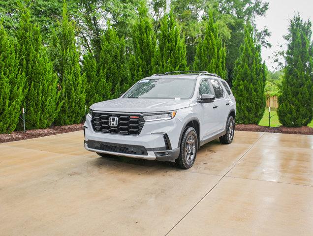 used 2025 Honda Pilot car, priced at $50,341