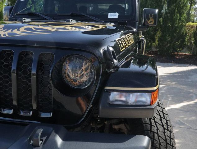 used 2023 Jeep Gladiator car, priced at $35,371