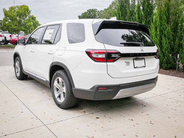 new 2025 Honda Pilot car, priced at $45,450