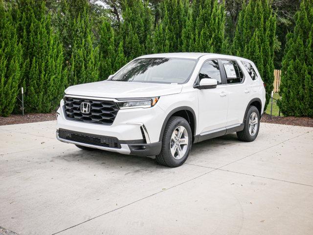 new 2025 Honda Pilot car, priced at $45,450