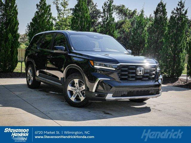 new 2025 Honda Pilot car, priced at $45,625