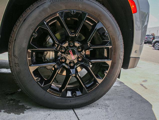 used 2024 GMC Yukon car, priced at $79,783