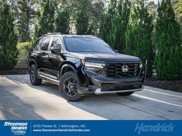 new 2025 Honda Pilot car, priced at $50,795