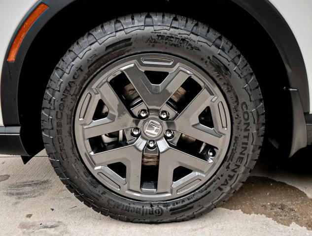 new 2026 Honda CR-V Hybrid car, priced at $40,650