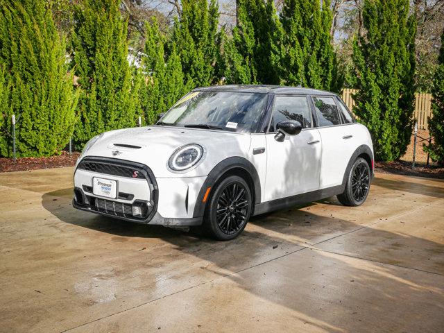 used 2023 MINI Hardtop car, priced at $28,444