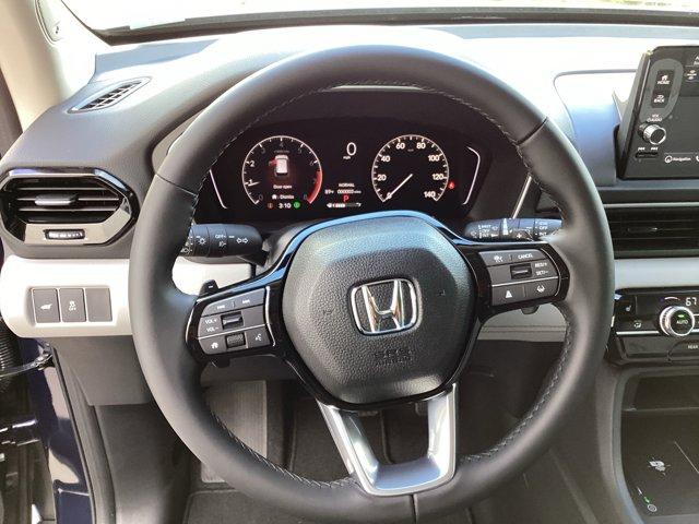 new 2025 Honda Pilot car, priced at $51,095