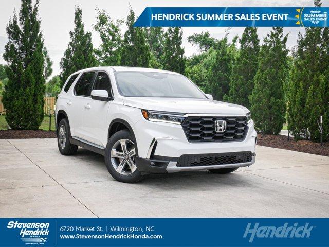 new 2025 Honda Pilot car, priced at $48,255