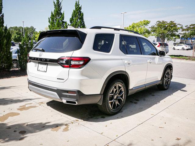 new 2025 Honda Pilot car, priced at $51,350