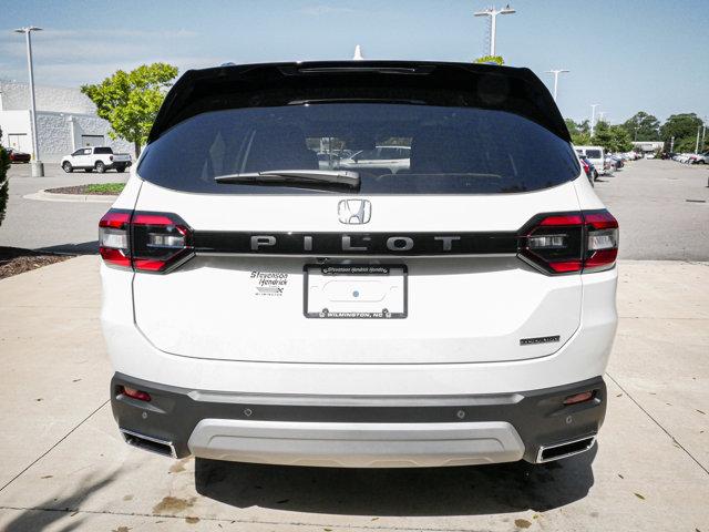 new 2025 Honda Pilot car, priced at $51,350