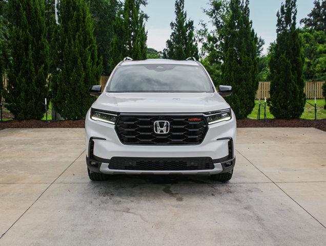 new 2025 Honda Pilot car, priced at $51,305