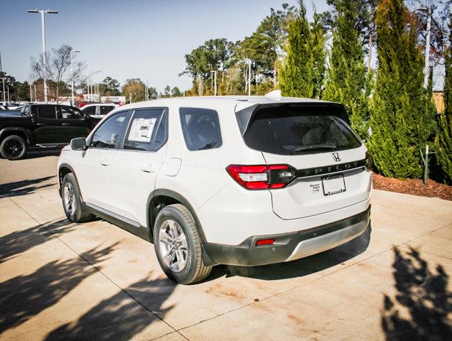 new 2025 Honda Pilot car, priced at $45,350