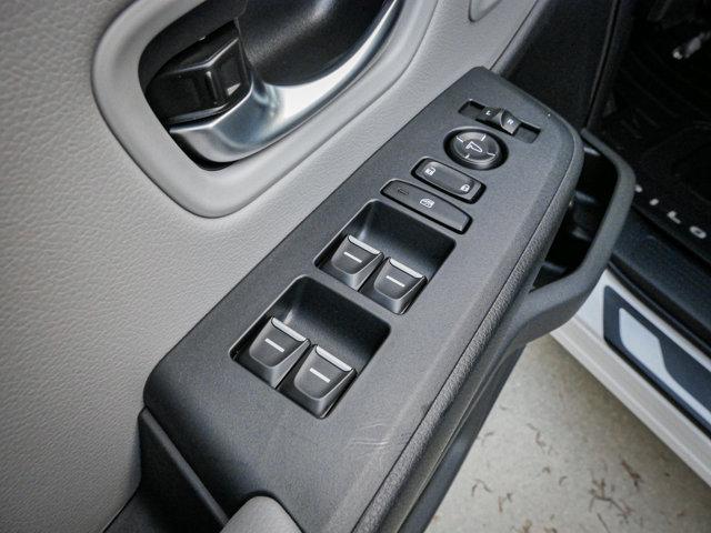 new 2025 Honda Pilot car, priced at $48,280