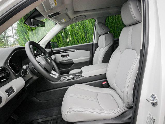 new 2025 Honda Pilot car, priced at $49,450