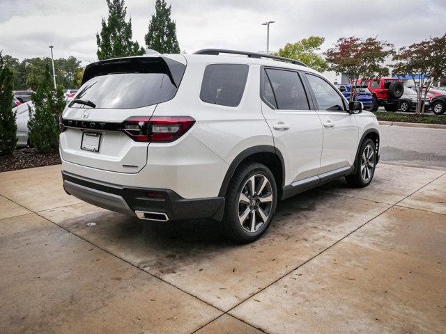 new 2025 Honda Pilot car, priced at $49,450