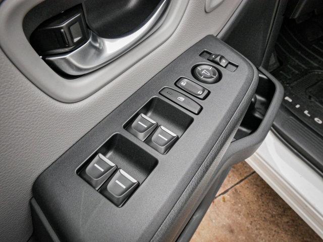 new 2025 Honda Pilot car, priced at $49,450