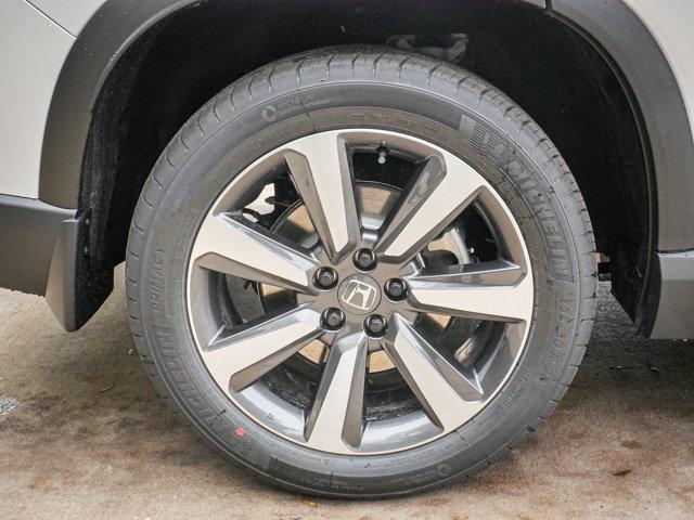 new 2025 Honda Pilot car, priced at $49,450