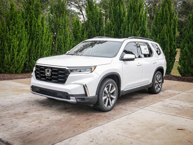 new 2025 Honda Pilot car, priced at $49,450