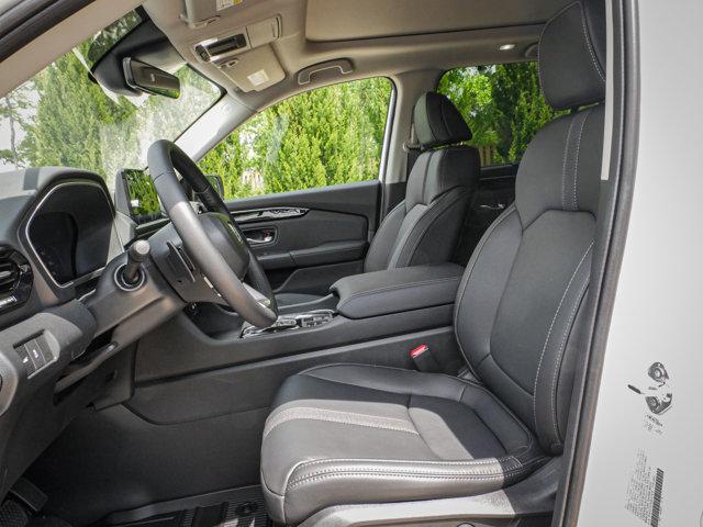 new 2025 Honda Pilot car, priced at $51,505