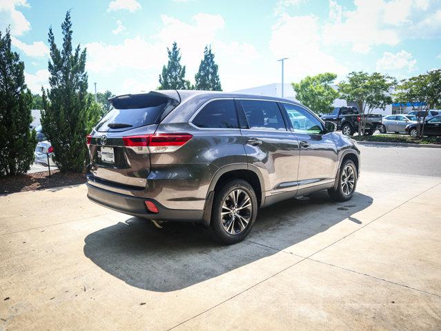 used 2019 Toyota Highlander car, priced at $21,224