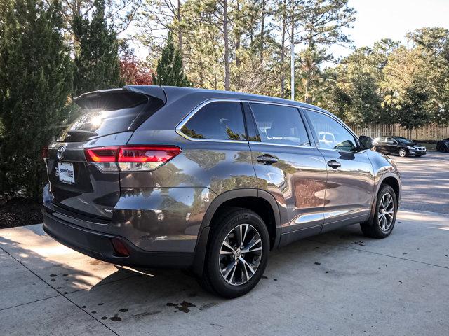 used 2019 Toyota Highlander car, priced at $20,354