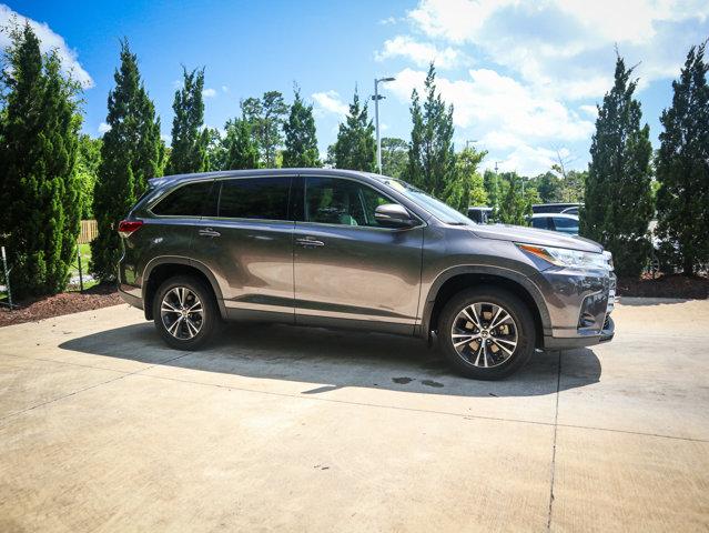 used 2019 Toyota Highlander car, priced at $21,224