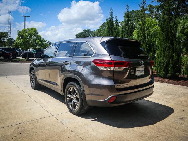 used 2019 Toyota Highlander car, priced at $21,224